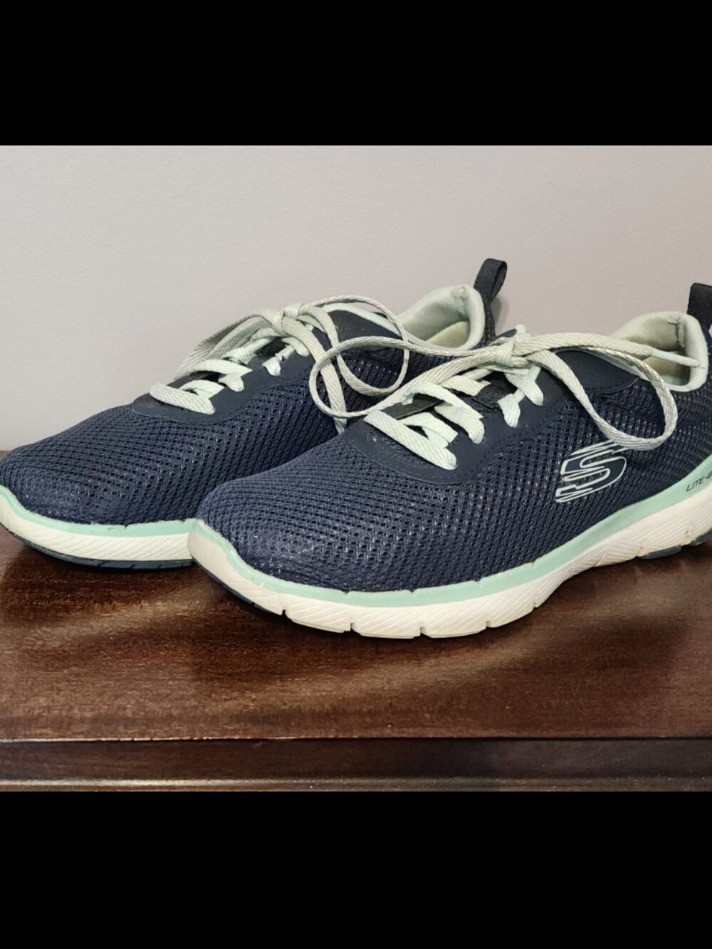 Skechers Blue and White Lite-weight Sneakers Size 6
